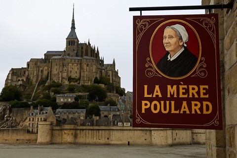LA MÈRE POULARD cède sa biscuiterie pour
se recentrer sur le tourisme
