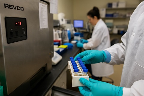 GEORGE KING BIO-MEDICAL entre dans le
giron de PRECISION BIOLOGIC