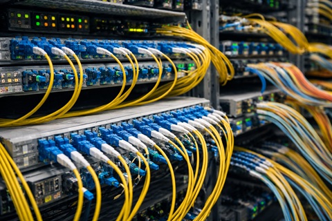 DYNAMEF conseille la cession de VDO COM