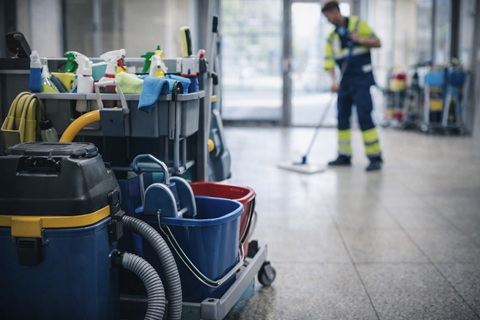 AURIS FINANCE accompagne RM PROPRETÉ
dans sa cession à NSI GROUPE