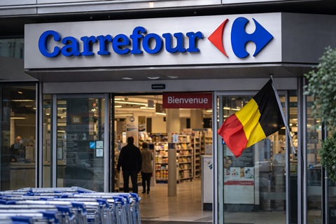 Le groupe CARREFOUR renonce à vendre sa
filiale belge