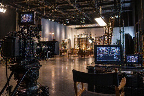 Les actionnaires de WARNER BROS
DISCOVERY valident le rachat par
PARAMOUNT SKYDANCE