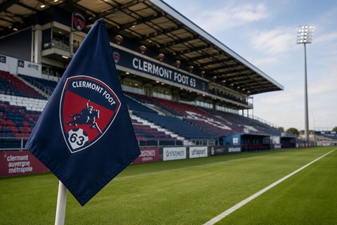Le CLERMONT FOOT officialise un accord
de cession du club à STÉPHANE TESSIER